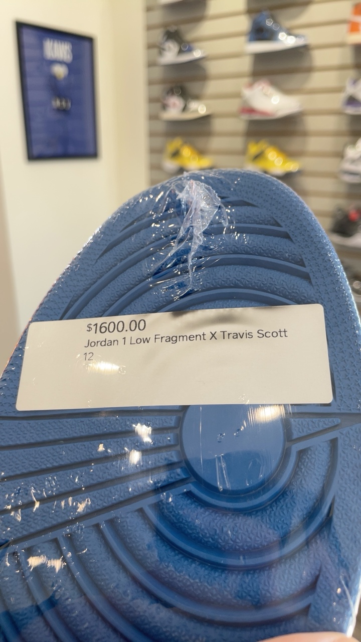 Jordan 1 fragment Travis Scott