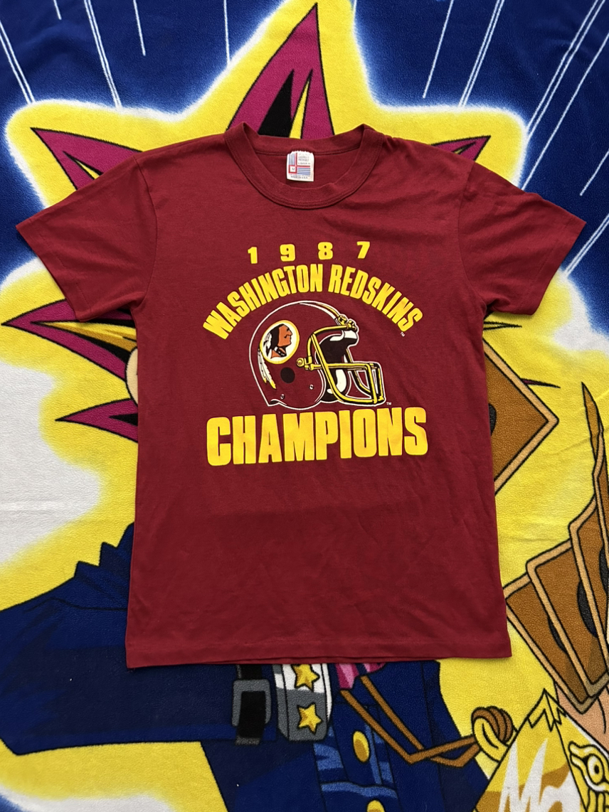 Vintage 1987 Washington Redskins Champions Shirt Size Medium  Measurements:17.5x25.5