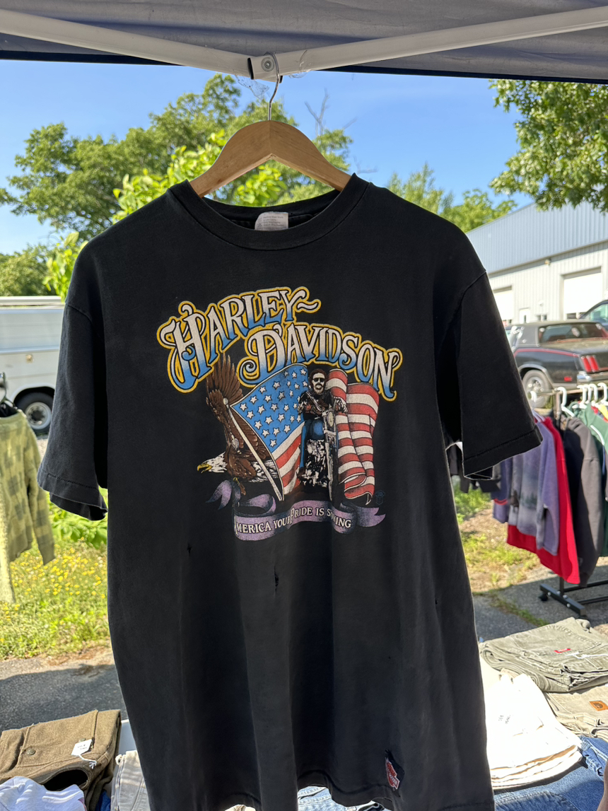 1986 Harley Davidson “America Your Pride is Showing” Tee