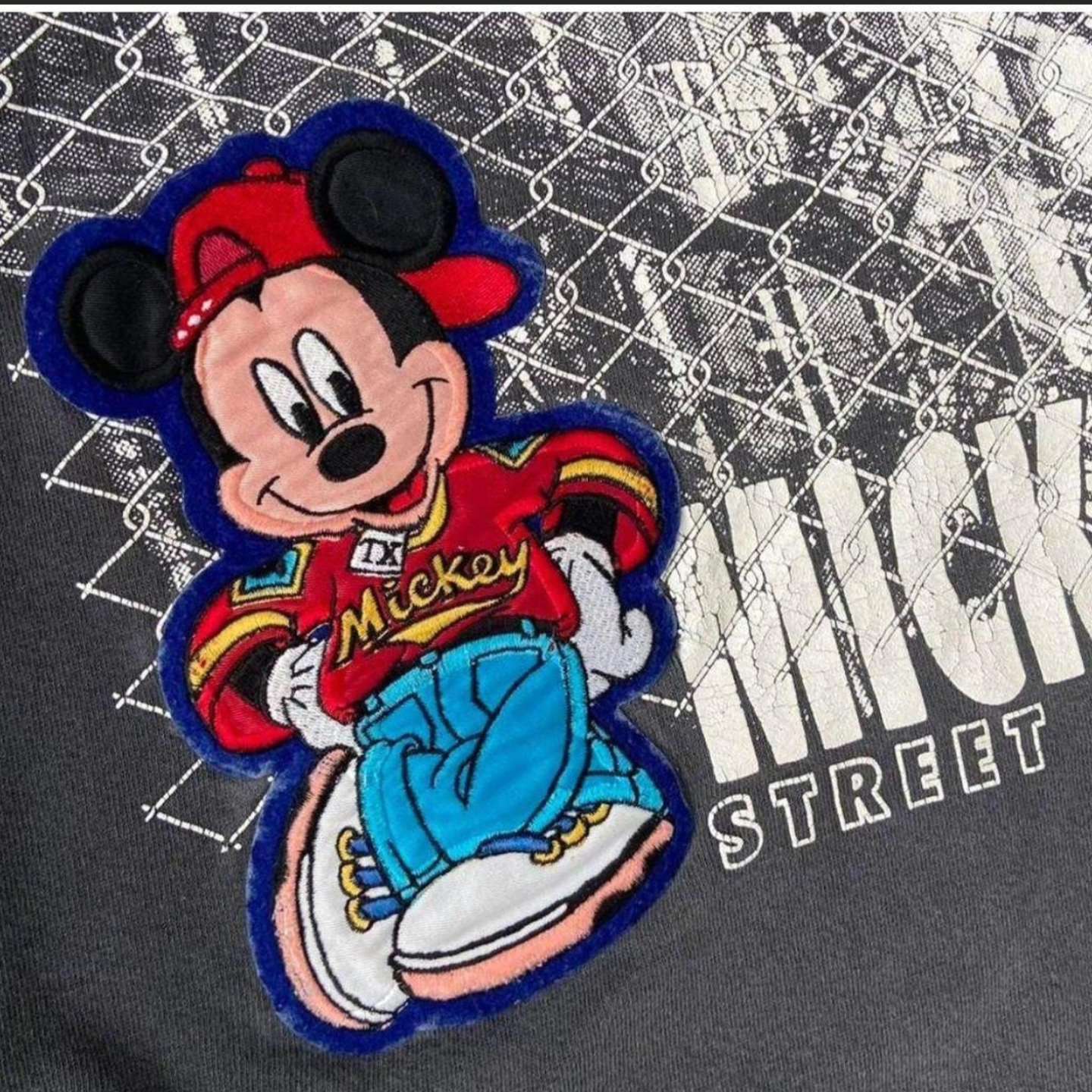 Vintage 90s Disney Mickey Mouse Streetwear Sweater Size XL