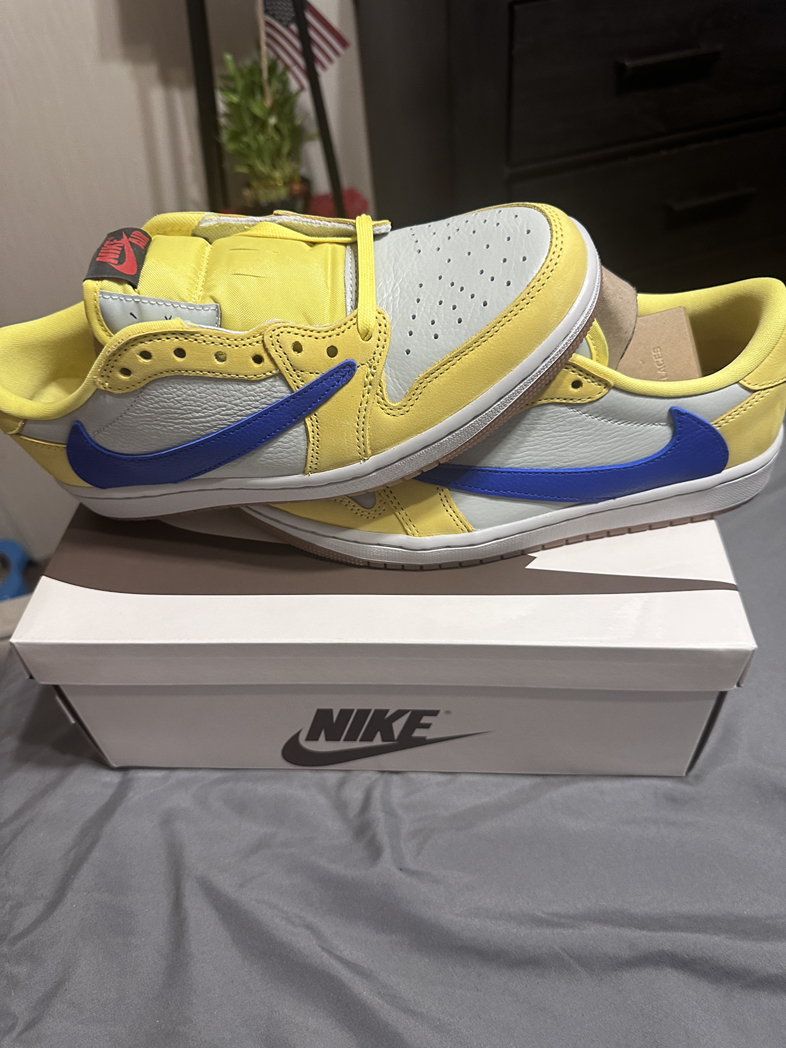 Women jordan 1 low Travis Scott Canary