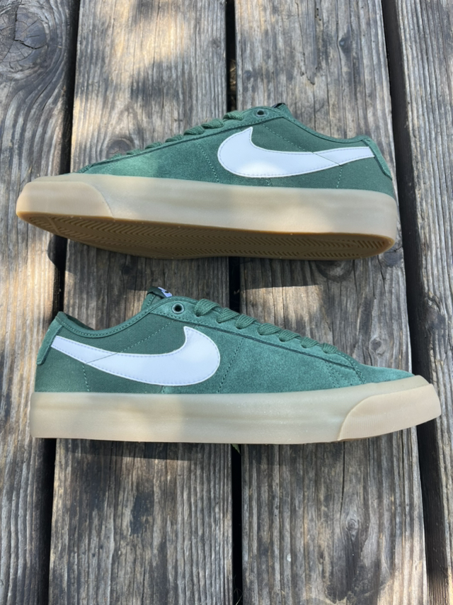 Nike SB Blazer Low GT - Men’s Size 7.5 - New in Box