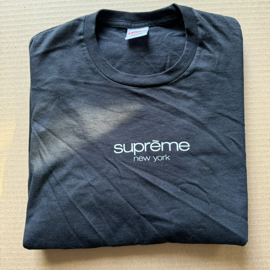 Size Medium/ Supreme New York Classic Tee Shirt / LIGHTLY WORN