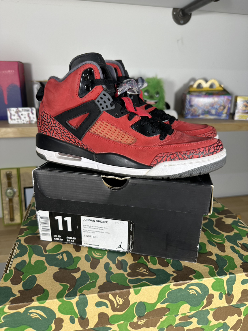 SZ 11 AJ Spizike Toro Bravo