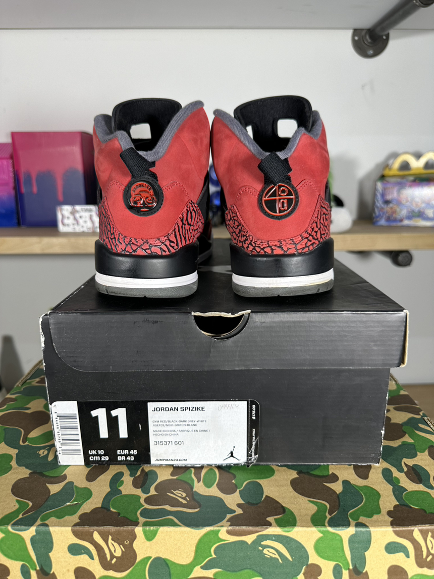 SZ 11 AJ Spizike Toro Bravo