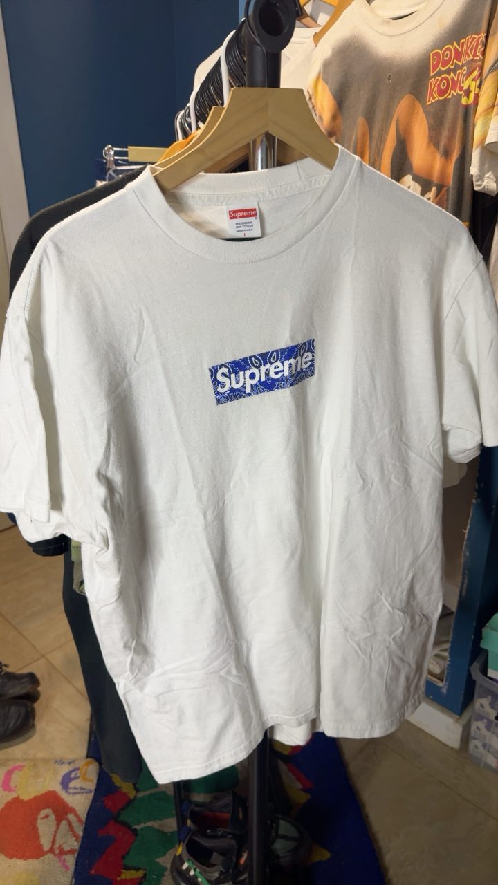 Supreme box logo