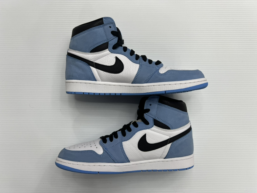 Air Jordan 1 Retro OG High University Blue Size 10.5 555088 134