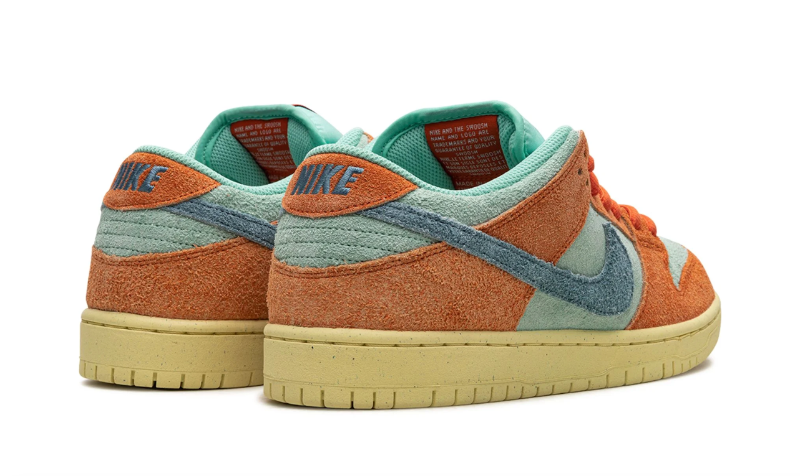 Nike SB Dunk Low "Orange Emerald Rise"