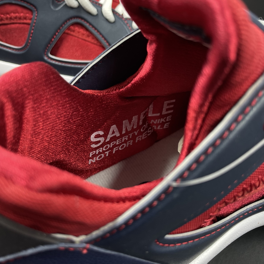 SZ 9 SAMPLE PlayStation Nike Zoom Huarache Trainer Low (2011)