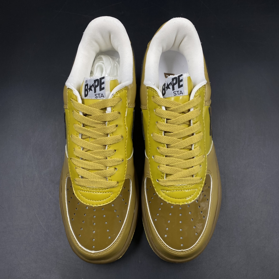 SZ 9.5 Bapesta Gold Member (2006)