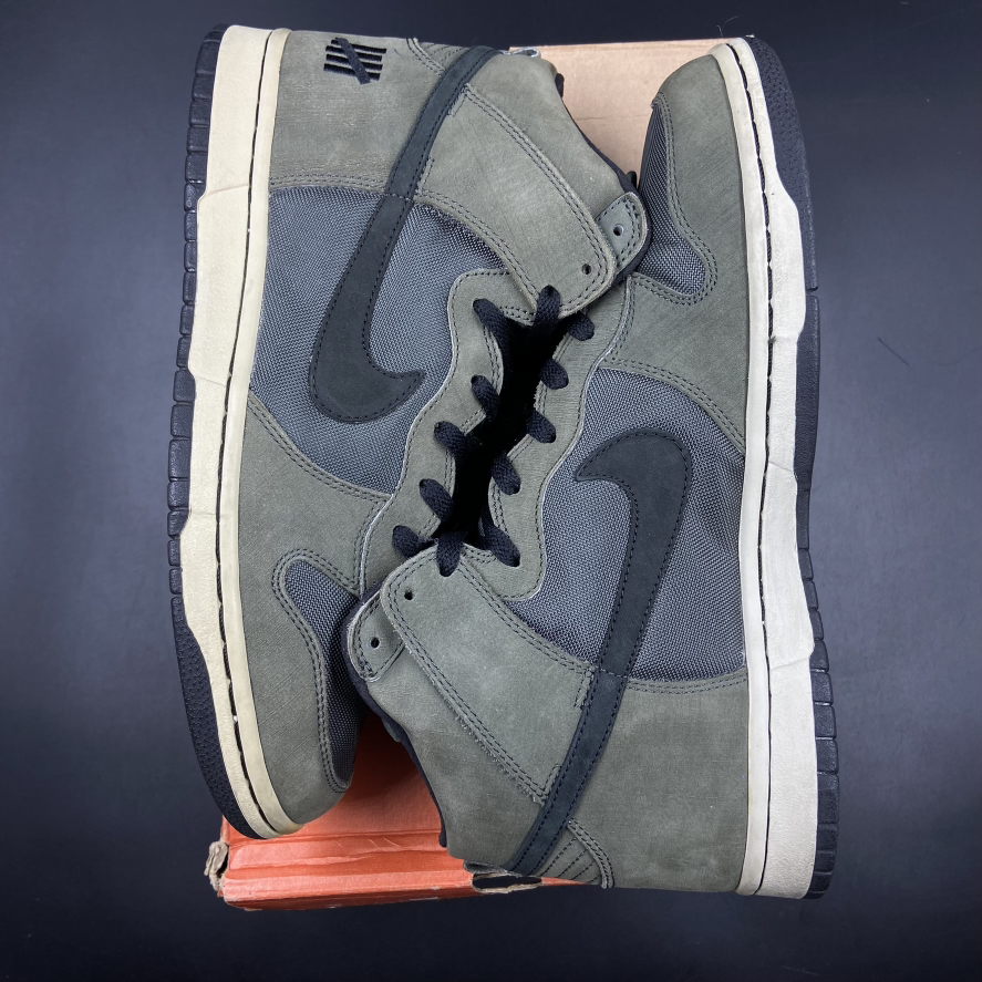 SZ 11 SAMPLE Nike Dunk High Undefeated F&F Ballistic (2003)