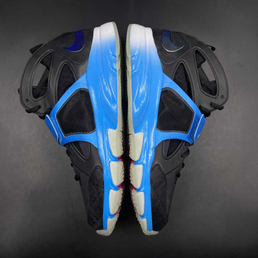 SZ 11.5 SAMPLE PlayStation Nike Zoom Huarache Trainer Mid (2010)