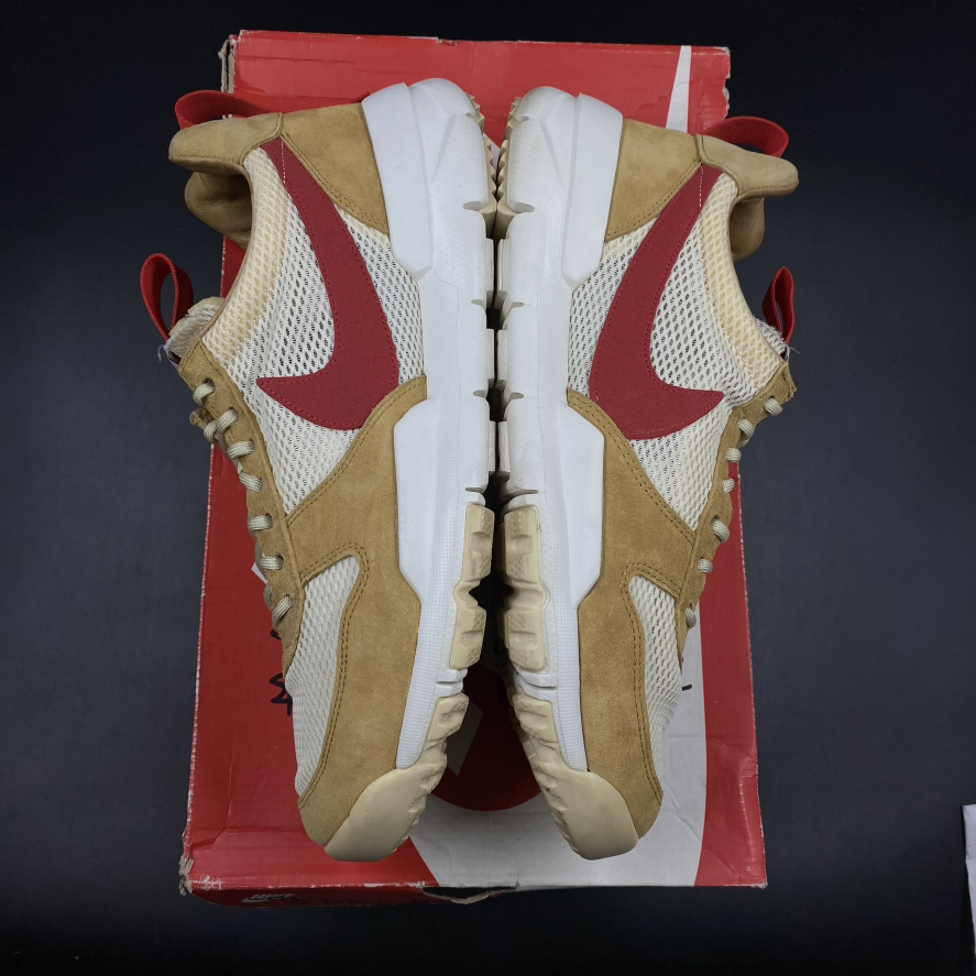 SZ 13 Nike Mars Yard 2.0 Tom Sachs (2017)