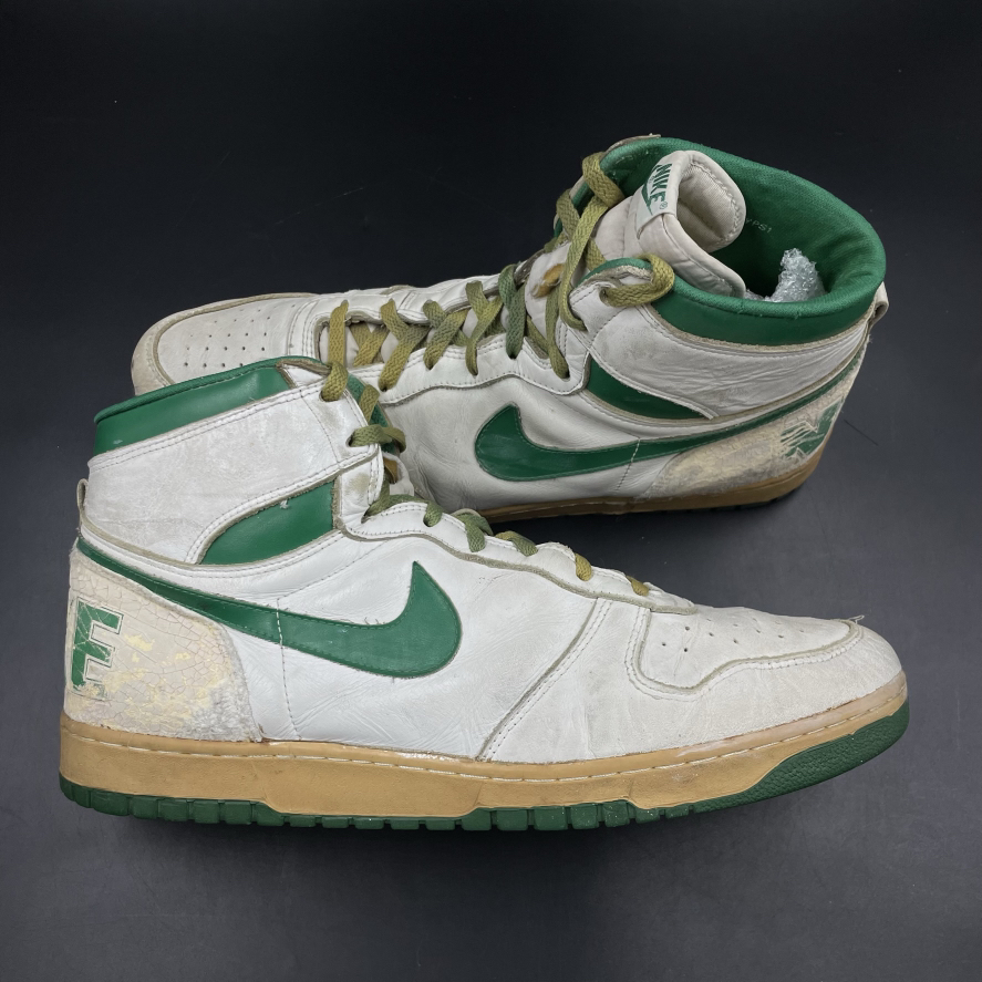 SZ 18 Nike Big Nike Green (1985)