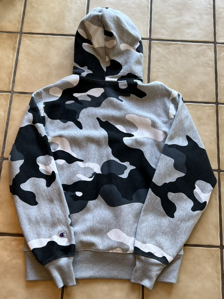 Champion Reverse Weave Hoodie Grey/Blue Camo Pullover Size Large Pre-Owned