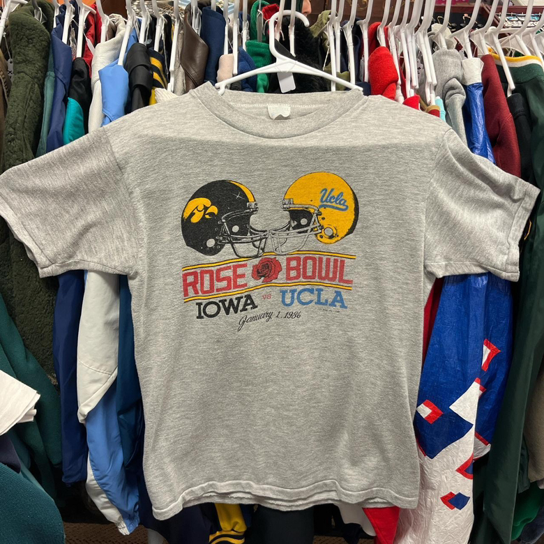 Vintage 80s Iowa vs UCLA Rosebowl Grey Tee