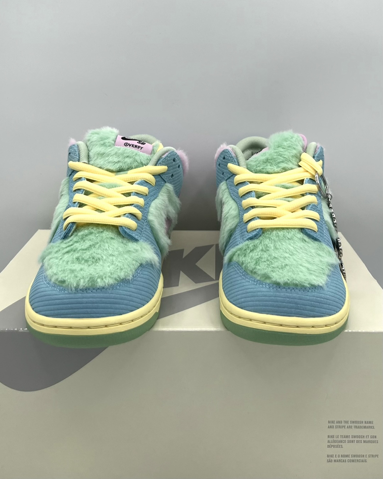 Nike SB Dunk Low Verdy Visty Size 10 Brand New