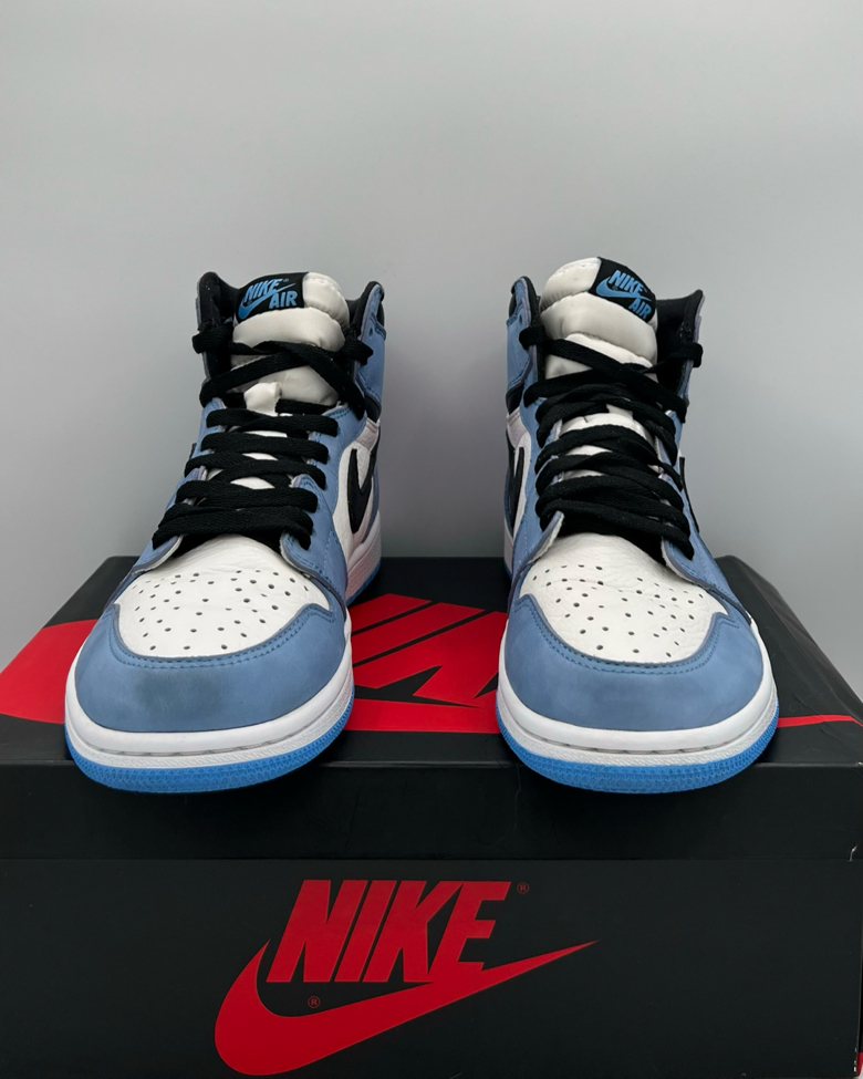 Air Jordan 1 Retro High OG University Blue Size 8.5 Pre-Owned