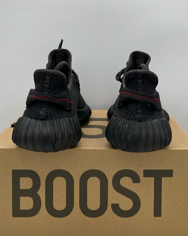 Adidas Yeezy Boost 350 V2 Black Non-Reflective Size 8.5 Pre-Owned