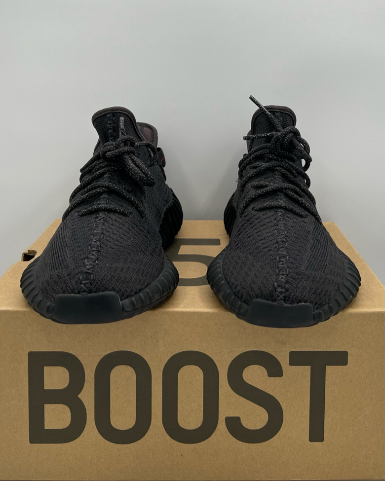 Adidas Yeezy Boost 350 V2 Black Non-Reflective Size 8.5 Pre-Owned