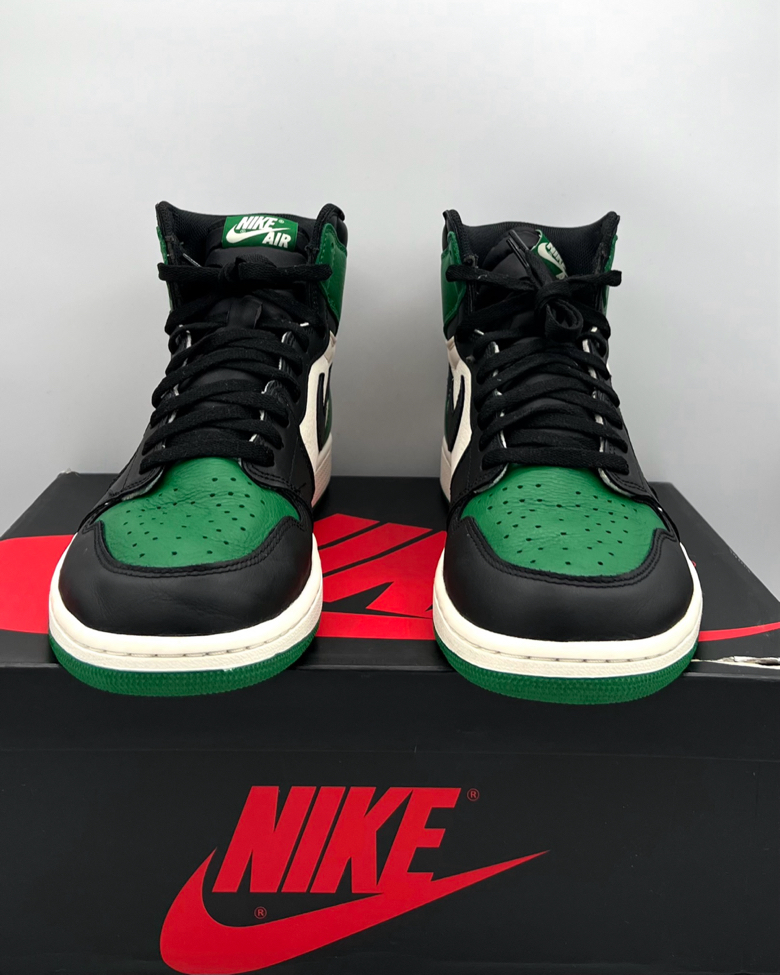 Air Jordan 1 Retro High OG Pine Green Size 13 Pre-Owned