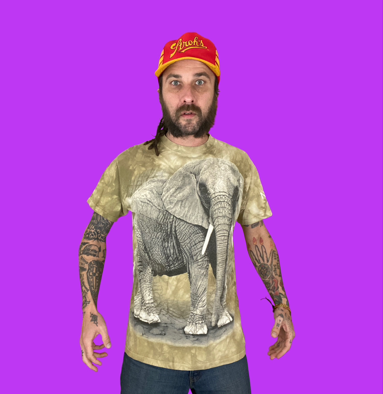 The Mountain Elephant Green Tie Dye Leather Tag Medium Animal Nature T-Shirt