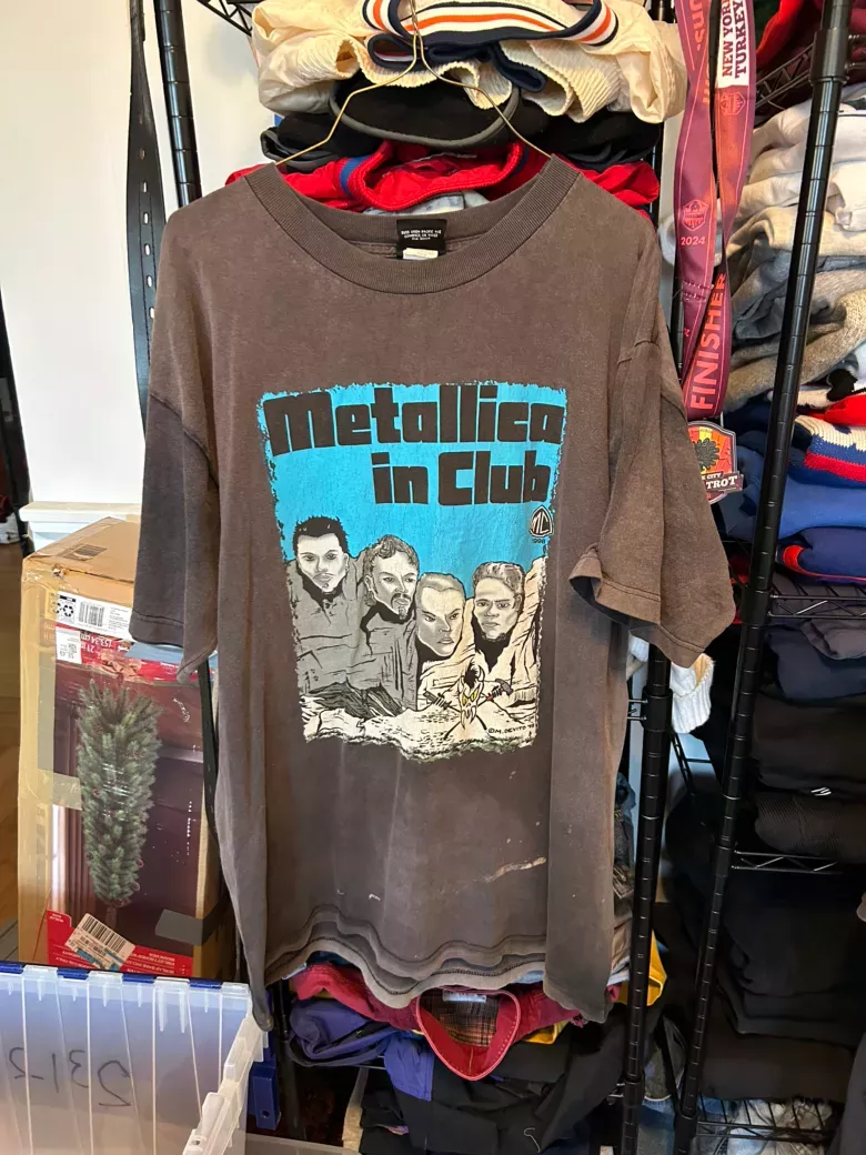 XL Metallica Club T Shirt