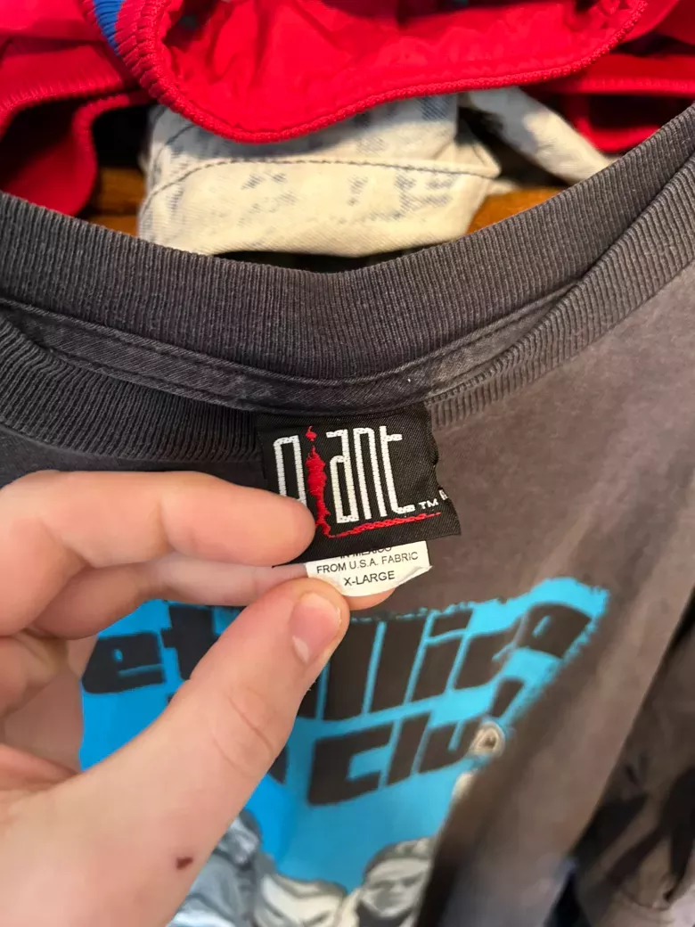 XL Metallica Club T Shirt