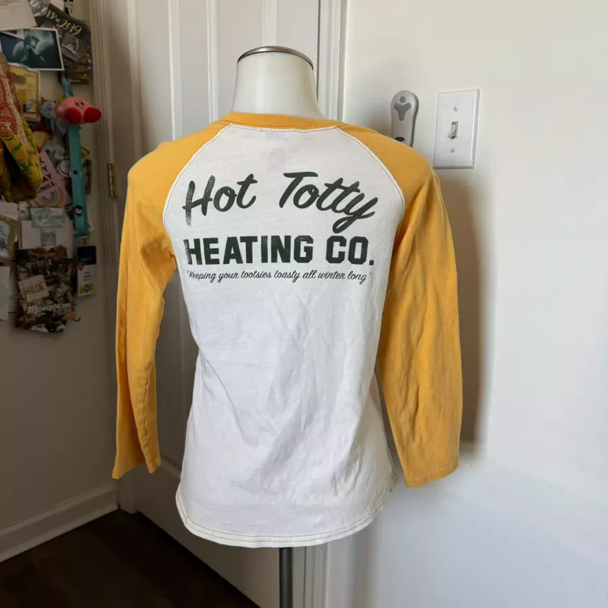 A&F Hot Totty Tee Large