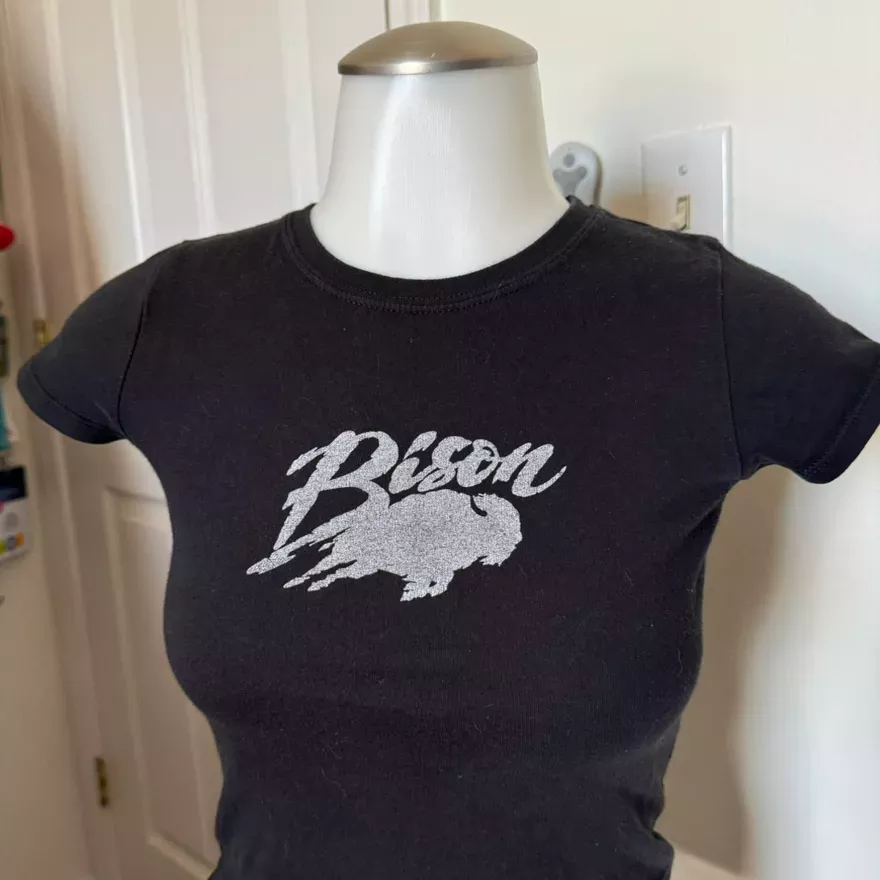 Bison Black Tee Medium