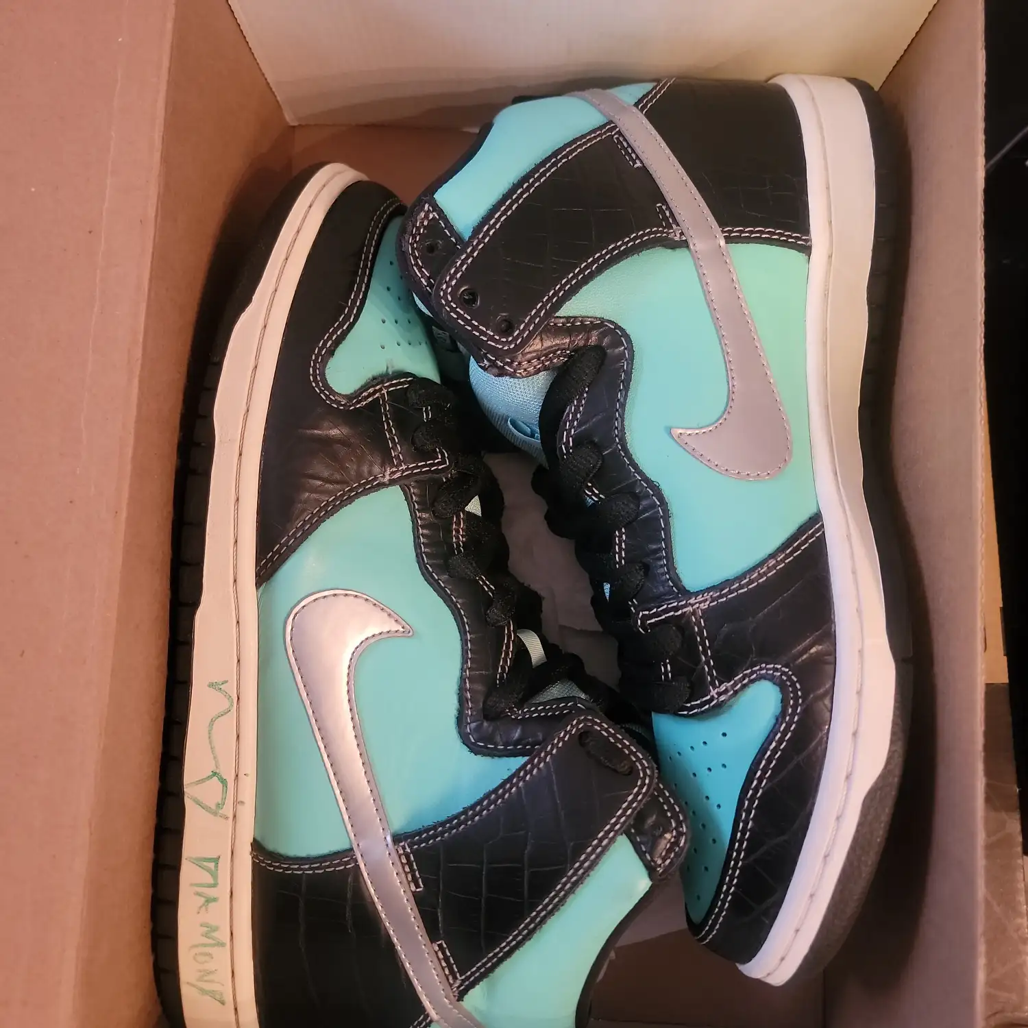 SB DUNK HIGH DIAMOND SUPPLY "SIGNED"