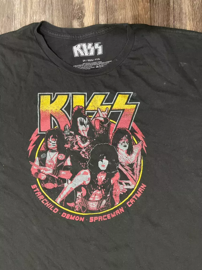 2XL Black KISS band graphic Tee