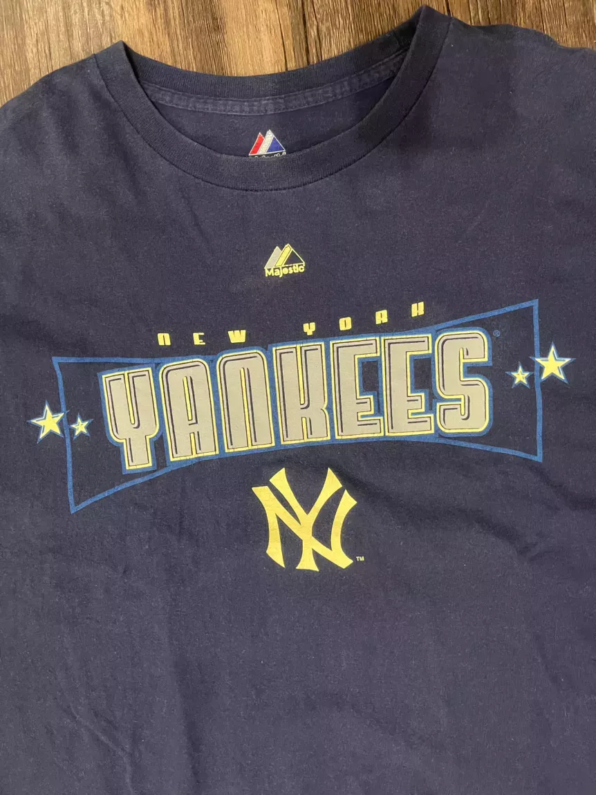 Large NY Yankees History Tee