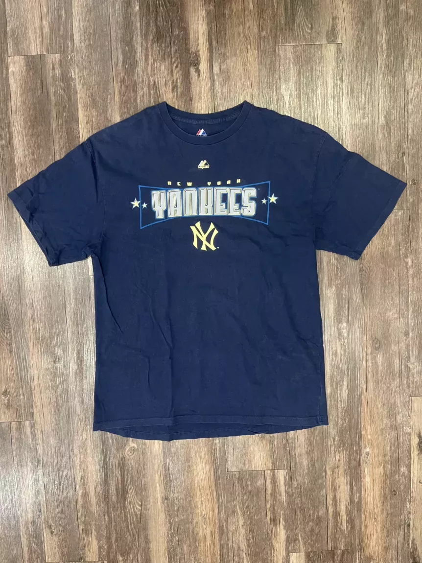 Large NY Yankees History Tee