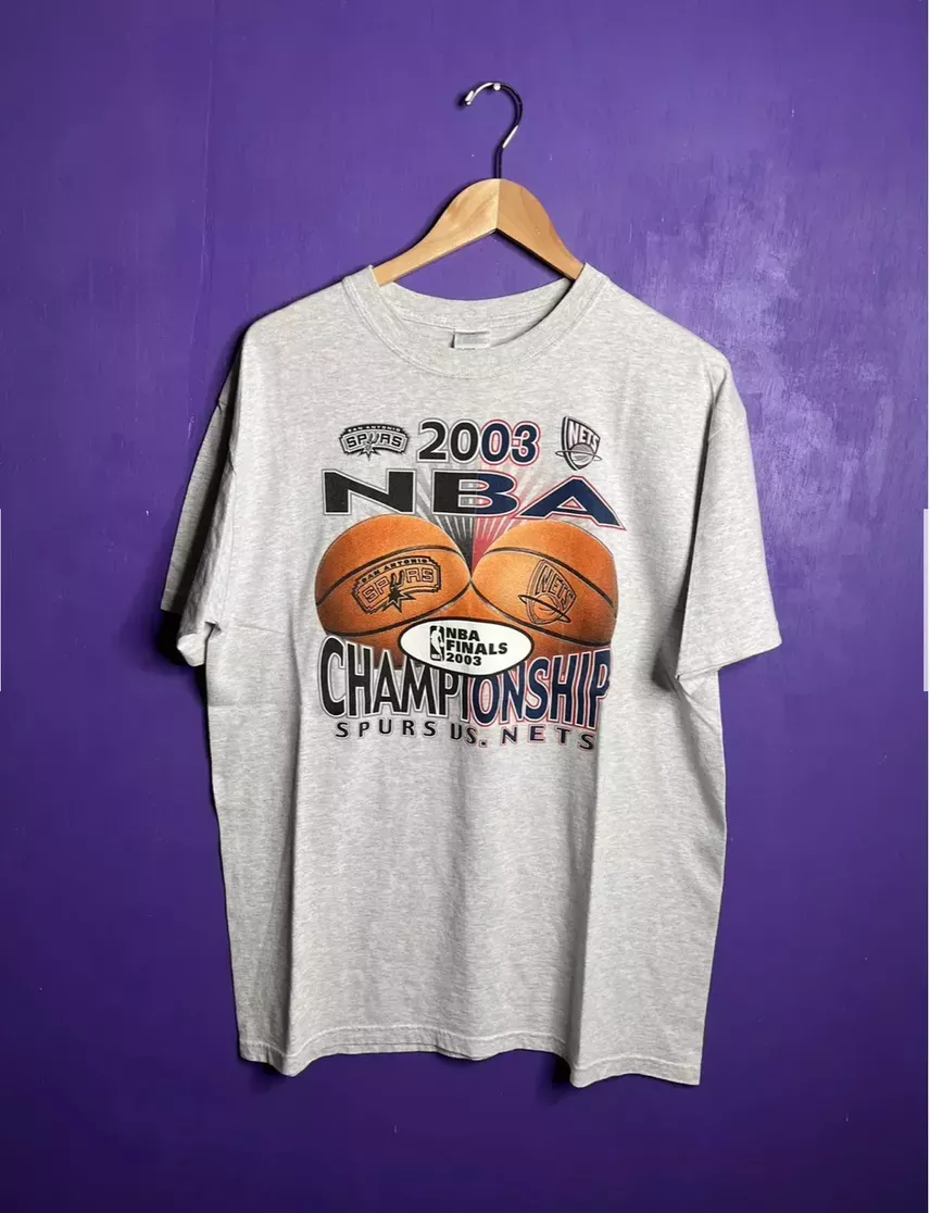 Size large - vintage 2003 championship spurs vs nets tee