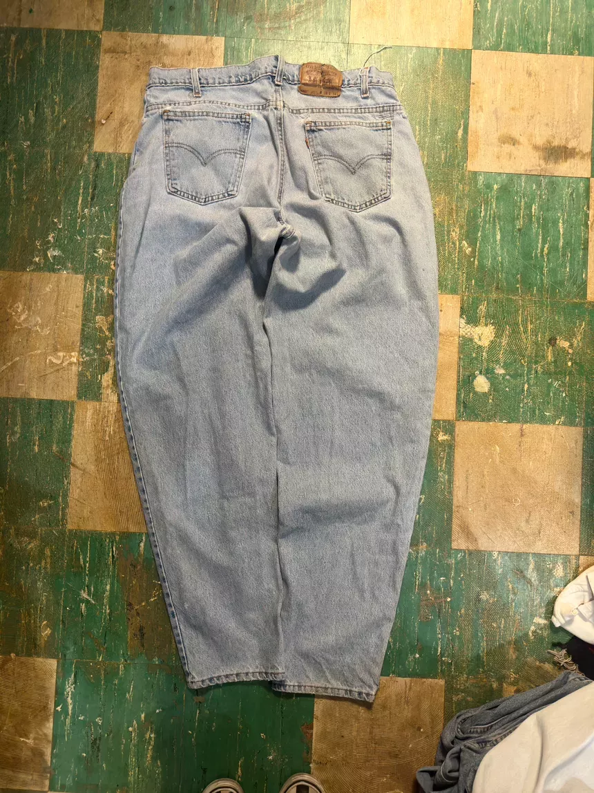 90’s LEVI’S ORANGE TAB 560