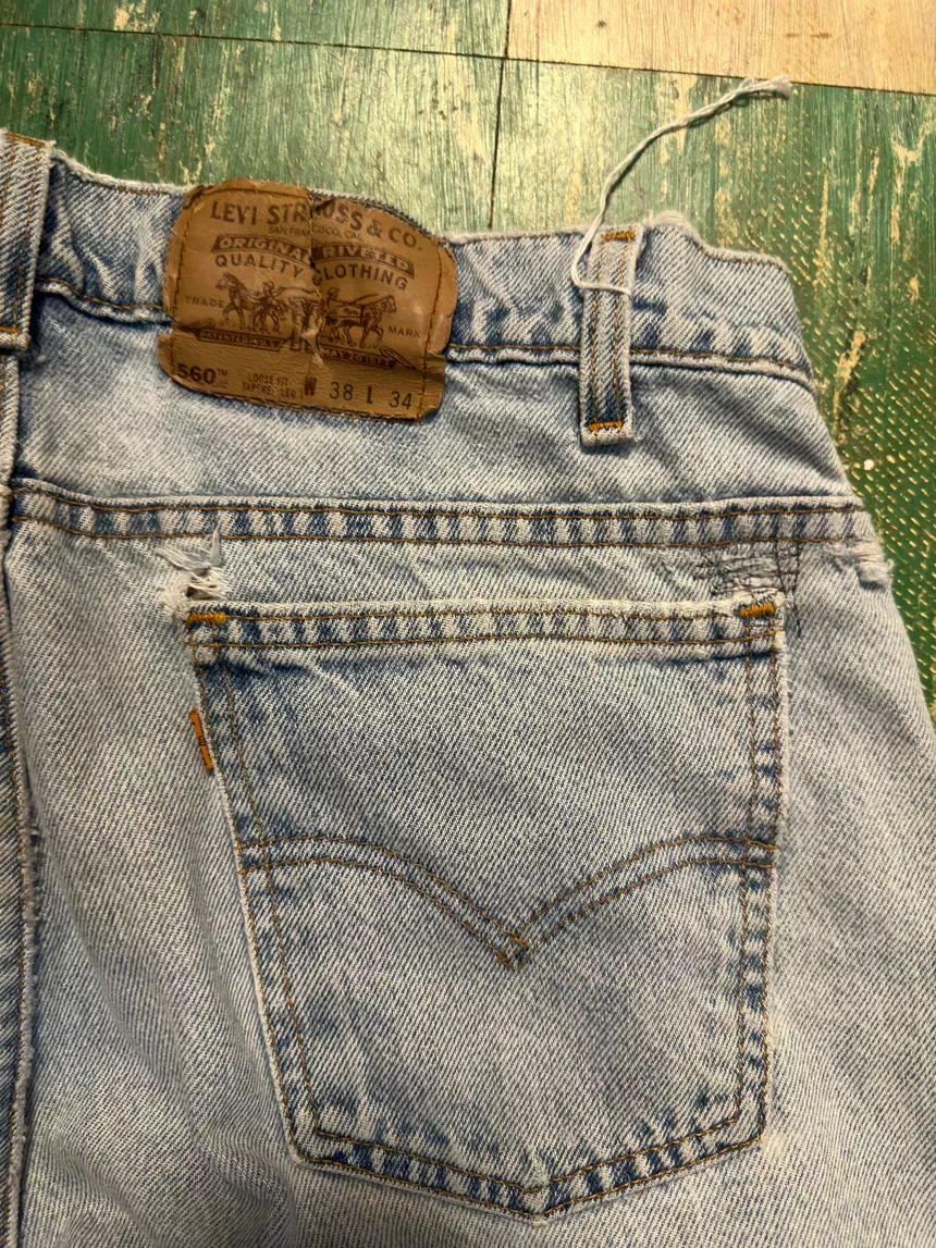 90’s LEVI’S ORANGE TAB 560