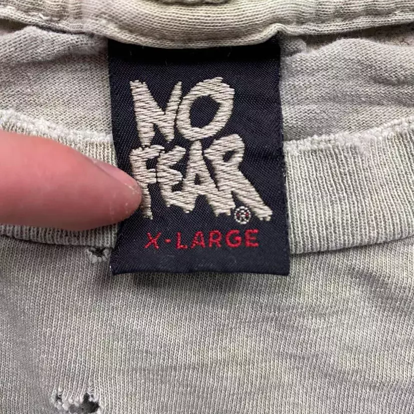 Distress No Fear Tee