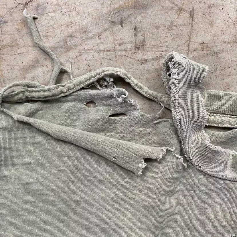 Distress No Fear Tee