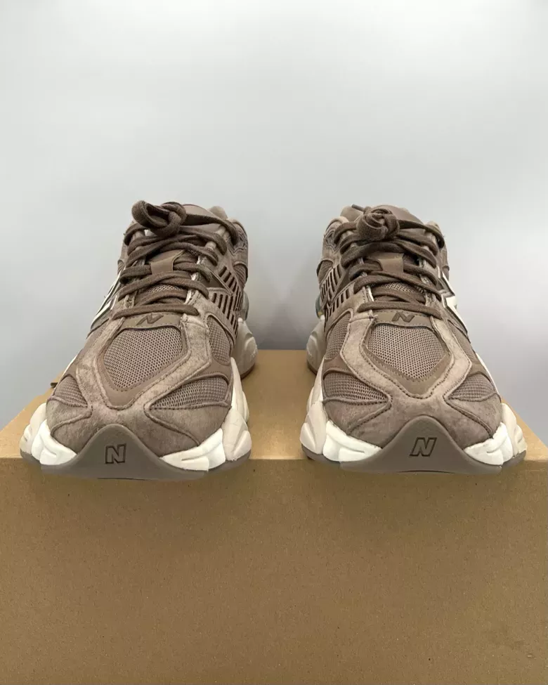 New Balance 9060 Mushroom Brown Men’s Size 13 Pre-Owned