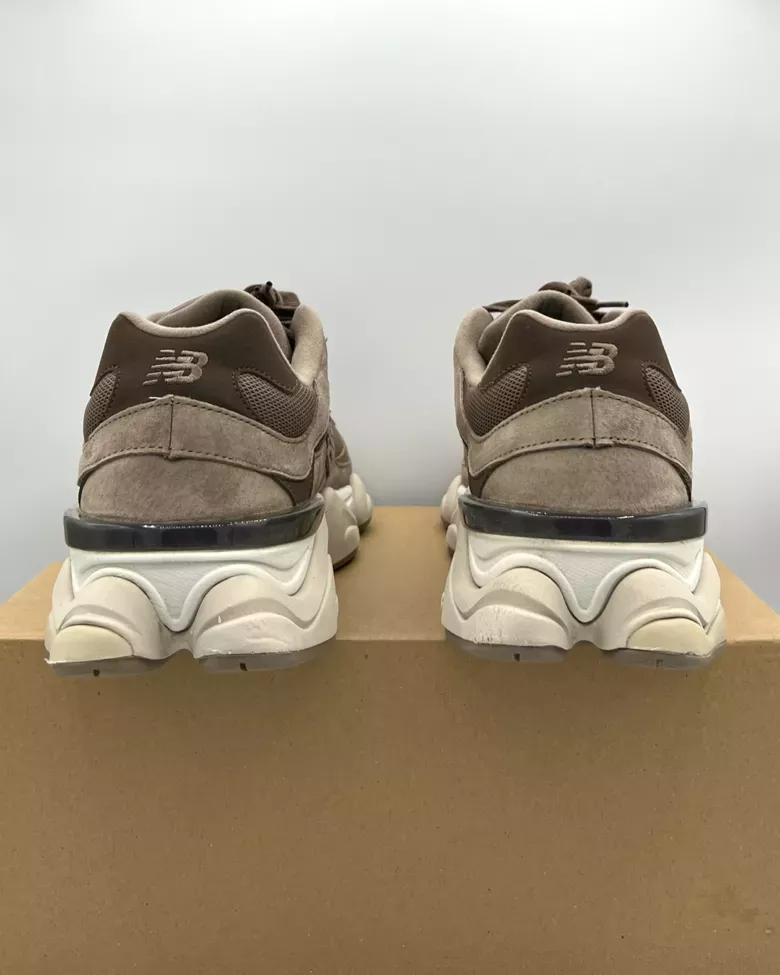 New Balance 9060 Mushroom Brown Men’s Size 13 Pre-Owned