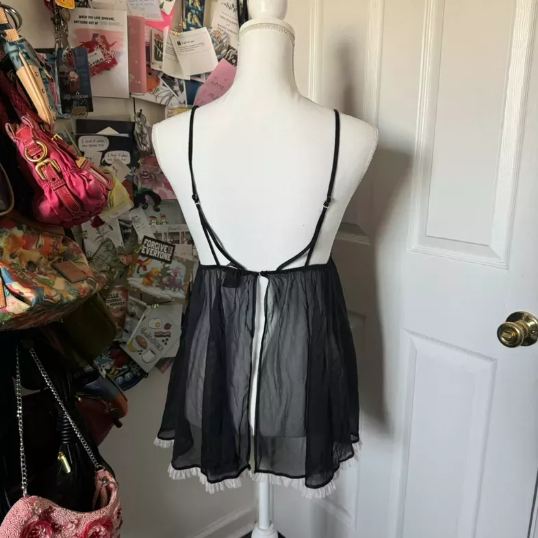 Victoria secret large slip top