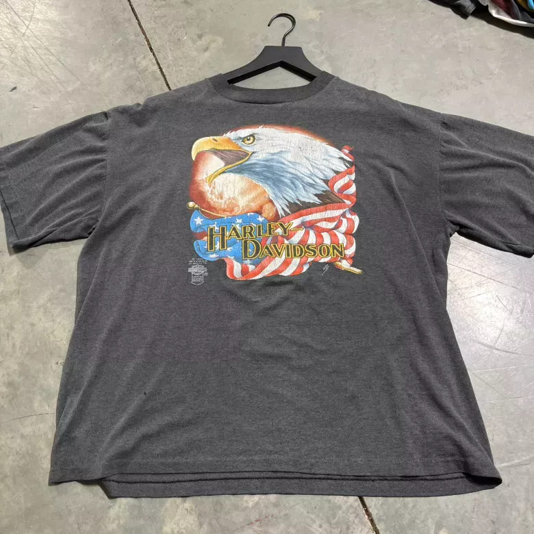Vintage 3D Emblem Harley Davidson Eagle Tee