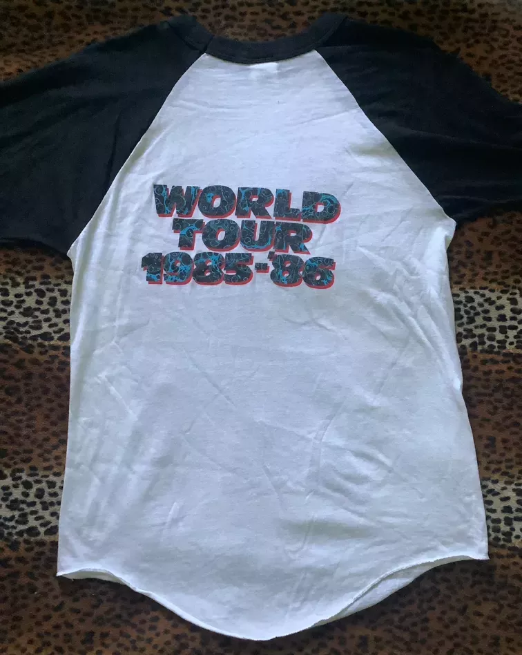 Heart RagLan Band T
