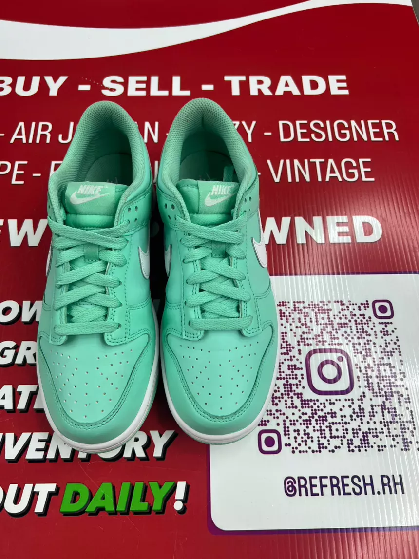 Nike Dunk Low Emeraid Rise Size 6.5y
