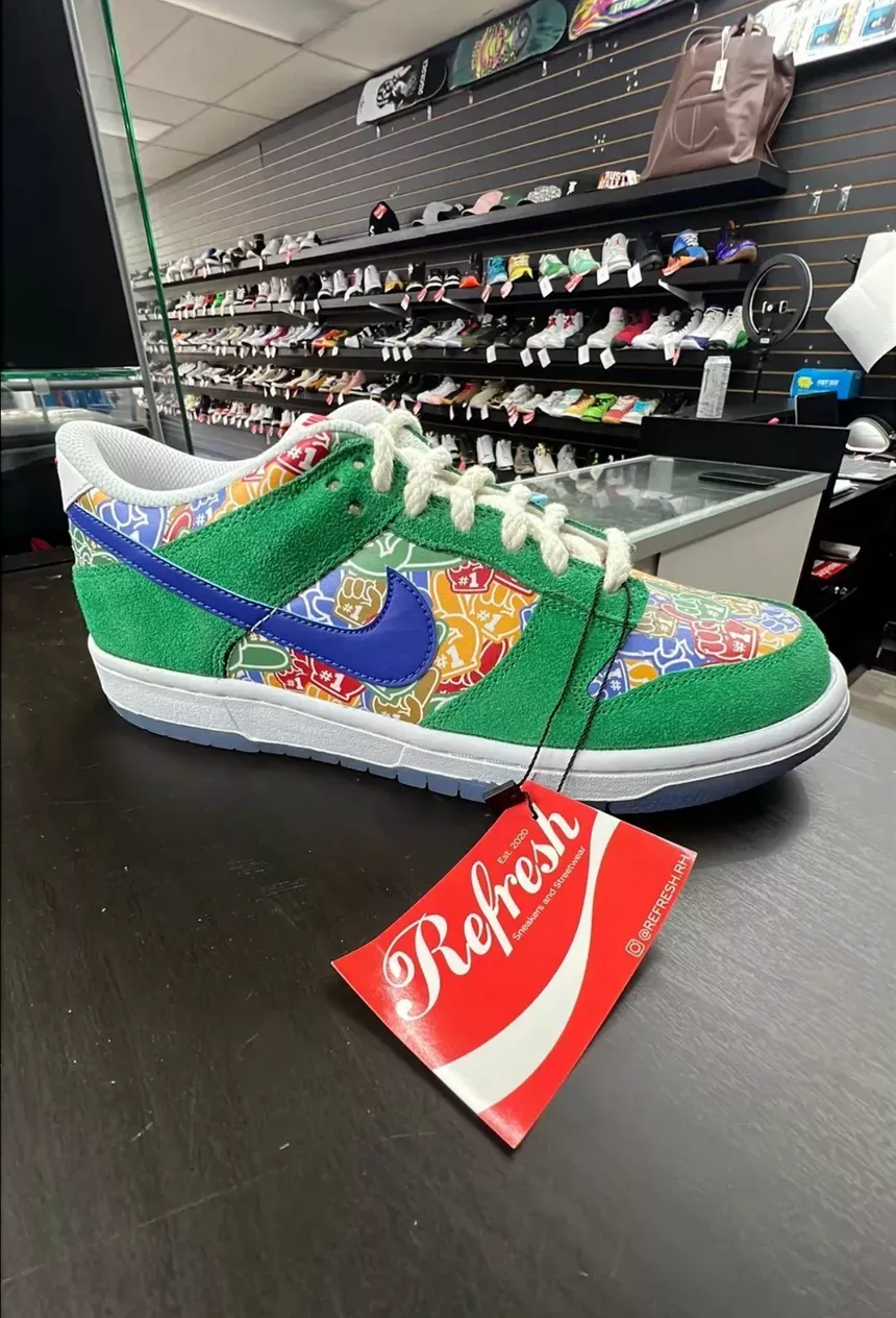 Nike Dunk Low Foam Finger Size 7y