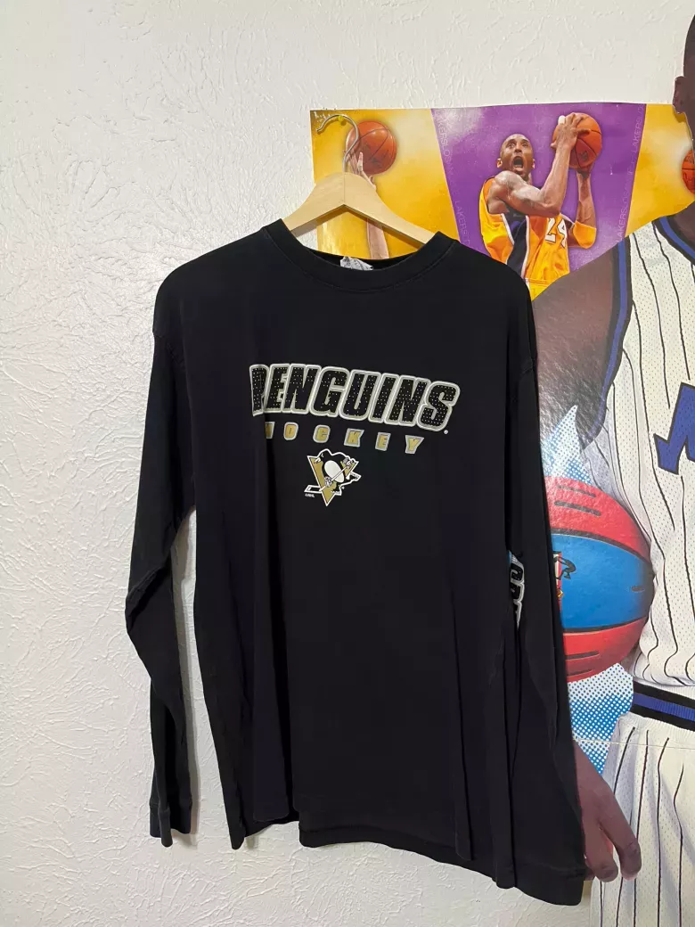 Vintage Penguins Hockey Long Sleeve Tee