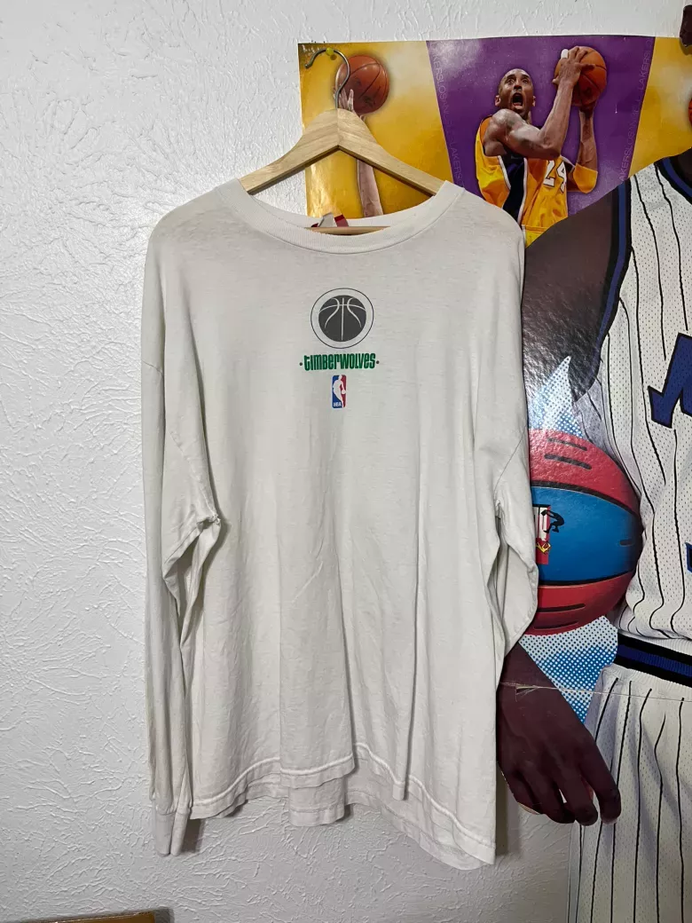Vintage Timberwolves Long Sleeve Tee