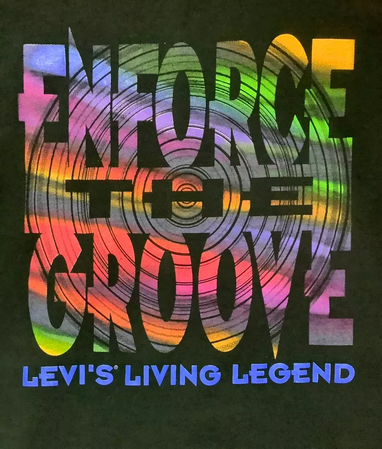 Vintage 90s Levi's Living Legend T