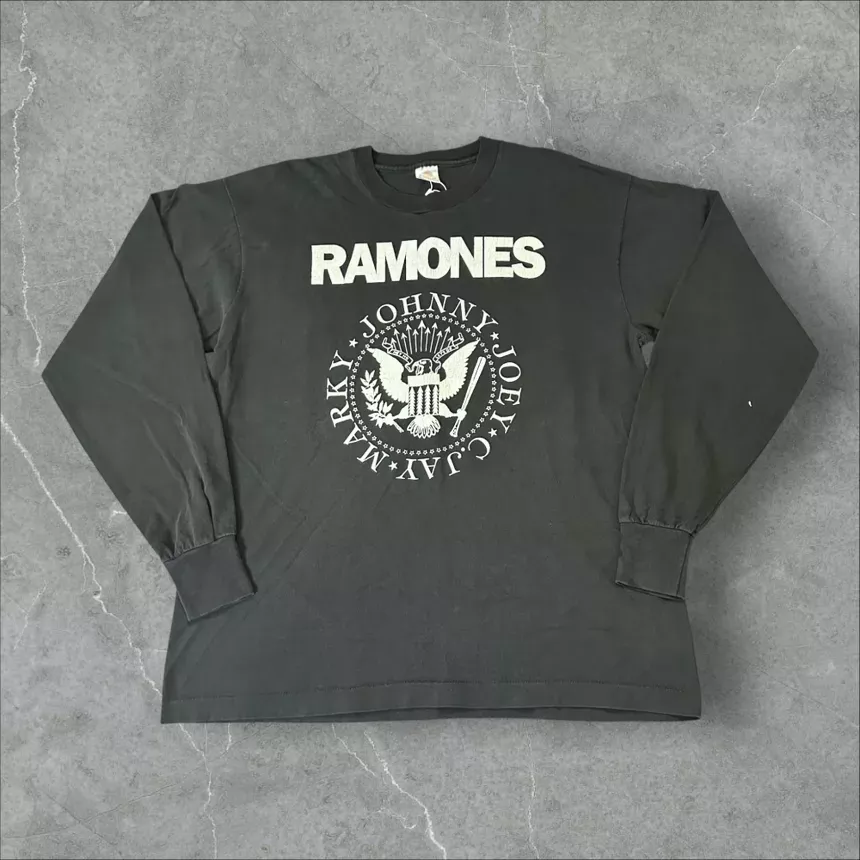 1990s Ramones Skeleton Long Sleeve Band Tee